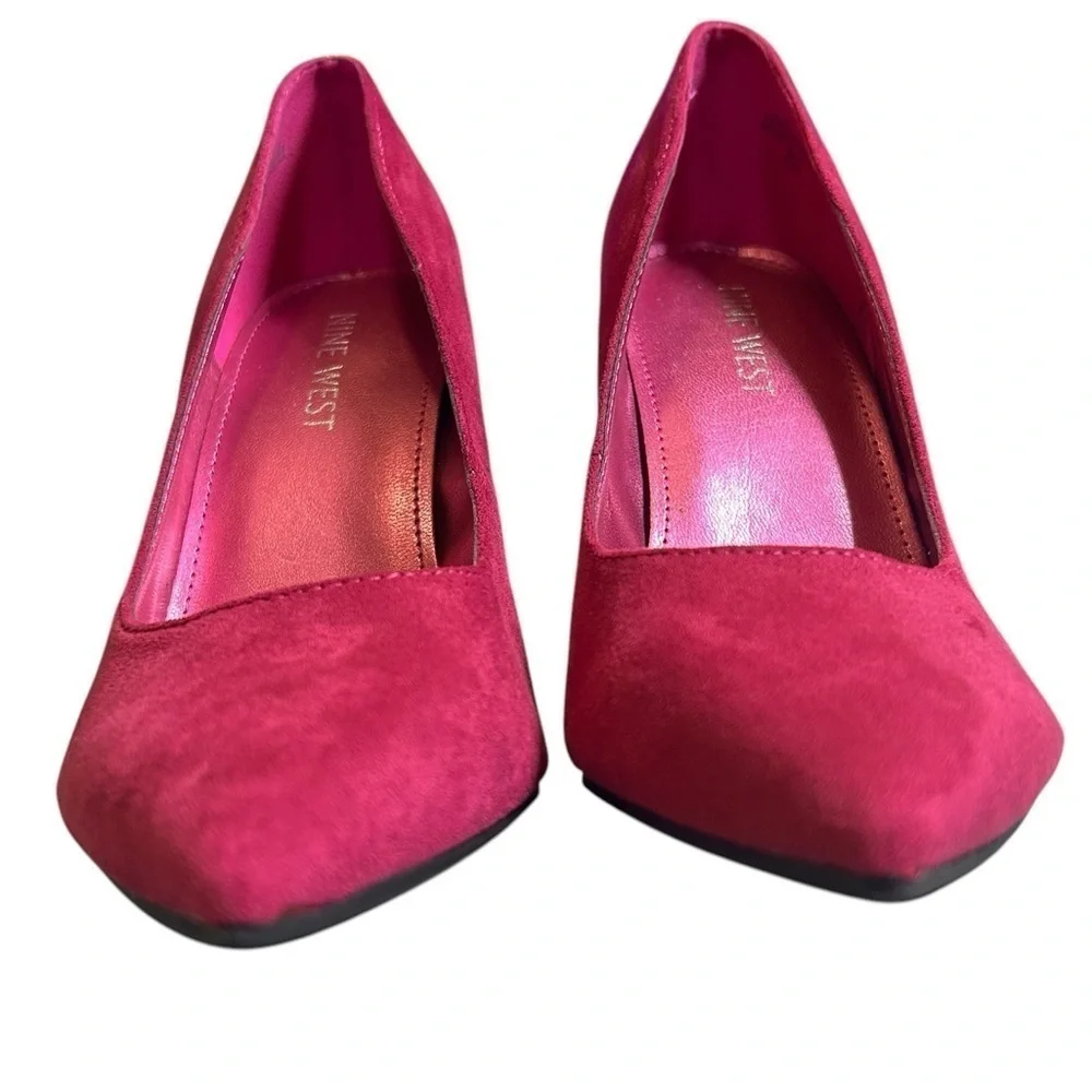 Nine West Tunips Fuchsia Pink Suede Rhinestone Flared Block Heel Pump Sz 5 - Picture 6 of 9